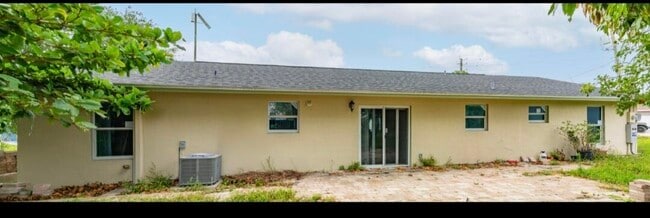 property at 403 NW 1st St
