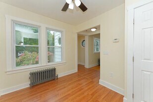 1153 S Country Club Dr