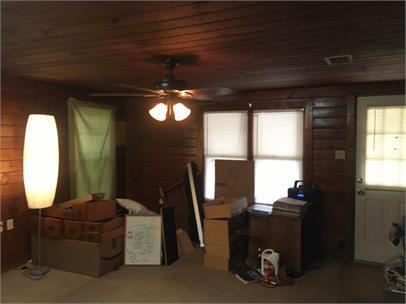 property at 405 N Burleson St