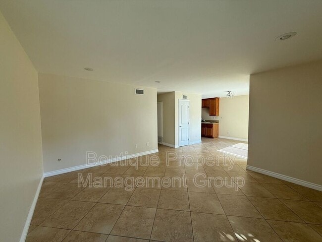 property at 1126 S Clifpark Cir