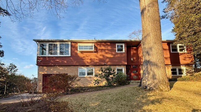 property at 138 Round Bay Rd