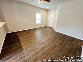 7125 Pisces Wy in Converse, TX - Building Photo - Building Photo