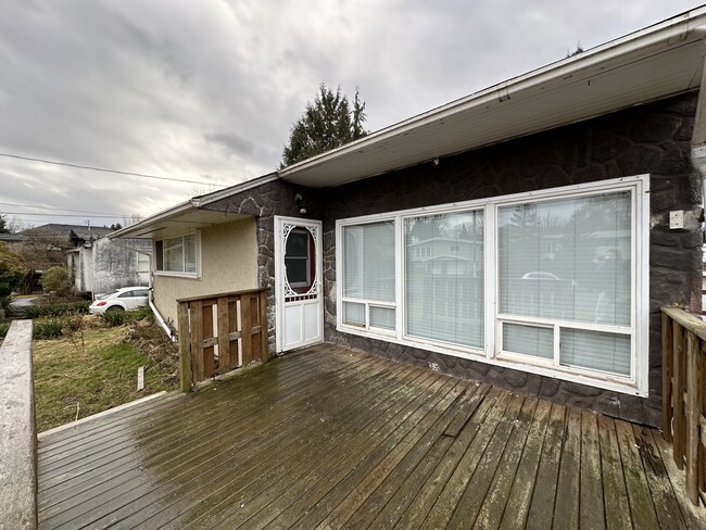 8741 Bellevue Dr in Chilliwack, BC - Building Photo - Building Photo