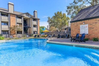 The Ellington in San Antonio, TX - Foto de edificio - Building Photo
