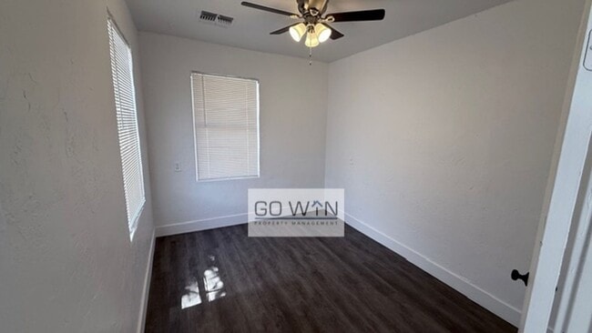 407 N 38th St in Phoenix, AZ - Building Photo - Building Photo