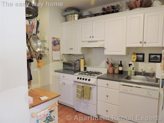 331 Harvard St, Unit #5 in Cambridge, MA - Foto de edificio - Building Photo