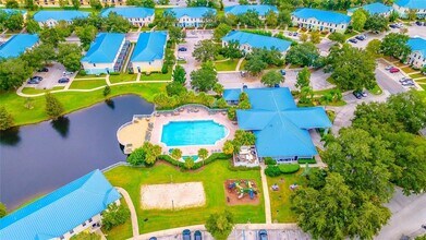 2045 Grand Oak Dr in Kissimmee, FL - Building Photo - Building Photo