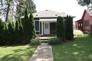 211 E 10th St in Bloomington, IN - Building Photo