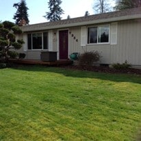 7924 Lakewood Rd. in Stanwood, WA - Building Photo