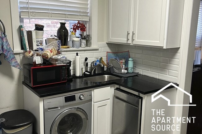 918 Green Bay Rd, Unit 2D in Winnetka, IL - Foto de edificio - Building Photo