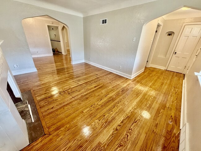 8947 Mayfield Ct in St. Louis, MO - Building Photo - Building Photo