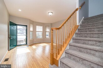 5128 Barness Ct in Doylestown, PA - Building Photo - Building Photo