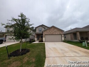 4846 Nueces Path in San Antonio, TX - Foto de edificio - Building Photo