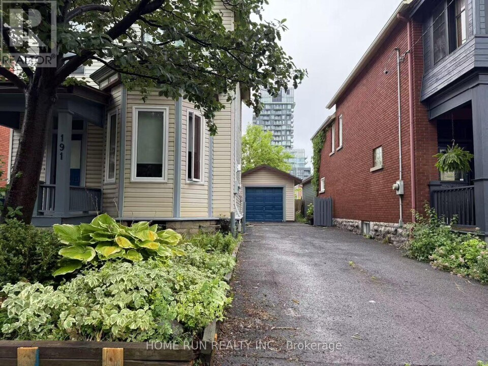 191 Pretoria Ave in Ottawa, ON - Building Photo
