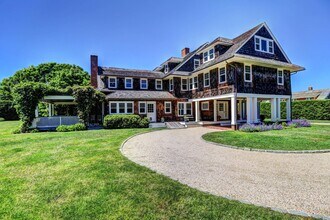 16 Drew Ln in East Hampton, NY - Building Photo - Building Photo