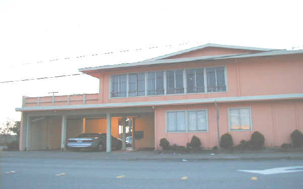 95 Clarendon Rd in Pacifica, CA - Building Photo - Building Photo