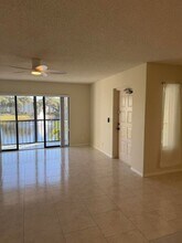 1012 Green Pine Blvd in West Palm Beach, FL - Building Photo - Building Photo