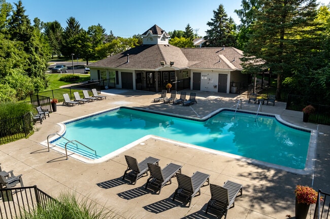 Bridgewater Park of Clarkston in Clarkston, MI - Foto de edificio - Building Photo