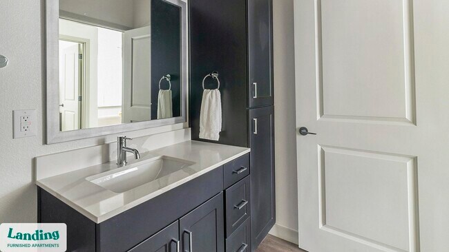91 Jensen Dr in Houston, TX - Building Photo - Building Photo