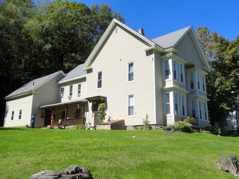 Walden Mountain in Danville, VT - Foto de edificio