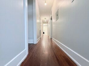 1010 Dauphin St, Unit B in Mobile, AL - Building Photo - Building Photo