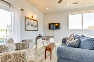 6600 Thousand Oaks Dr in Lincoln, CA - Building Photo - Building Photo