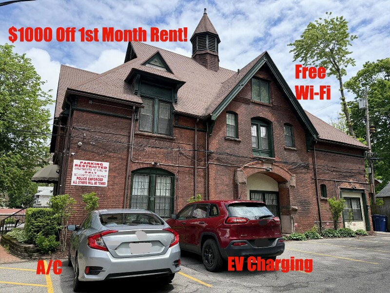871 Delaware Ave in Buffalo, NY - Building Photo