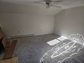 54 Meadowbrook Dr, Unit 0 in Epping, NH - Foto de edificio - Building Photo
