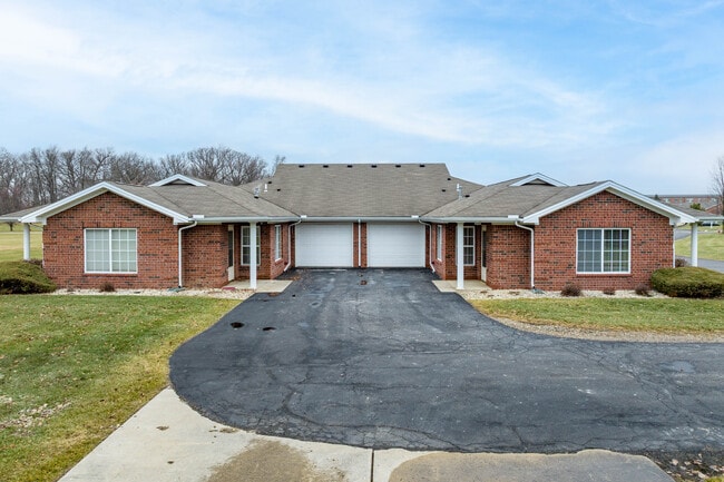 Forest Glen Independent Living Villas in Springfield, OH - Building Photo - Building Photo