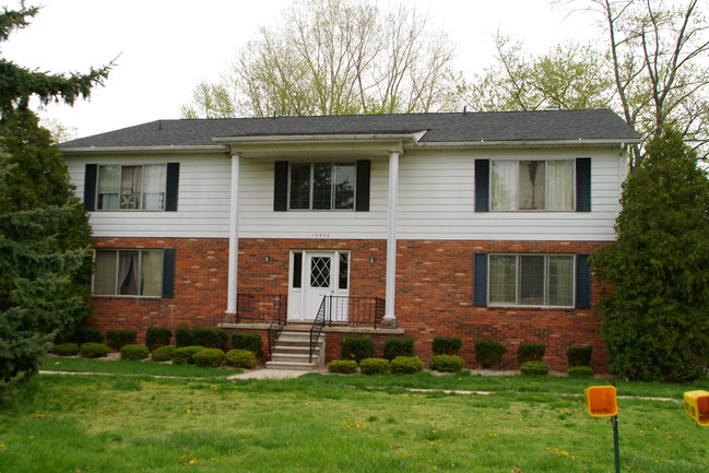 Carleton Manor Apartments in Carleton, MI - Building Photo - Building Photo