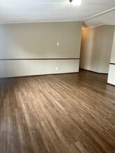 42 Lucky Lane in Barboursville, WV - Building Photo - Building Photo