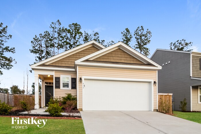 432 Buckhannon Ln in Moncks Corner, SC - Building Photo
