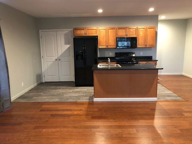 property at 1407 Poplar St