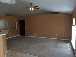 1907 Manatee Dr in Kissimmee, FL - Building Photo - Building Photo