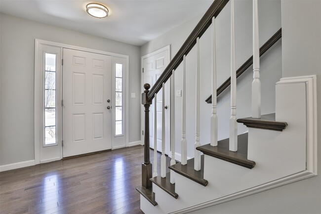 181 Knollwood Way in Manchester, NH - Building Photo - Building Photo