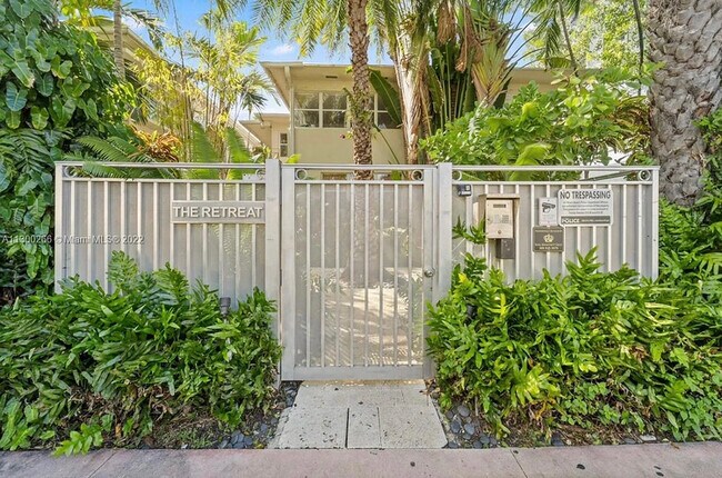 1330 Drexel Ave in Miami Beach, FL - Building Photo - Building Photo