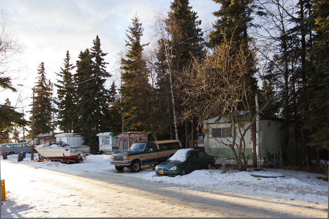 Wharton Mobile Home Park in Anchorage, AK - Building Photo - Building Photo