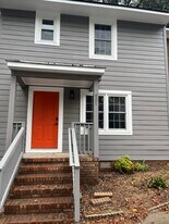 801 Creekside Dr in Clemson, SC - Building Photo