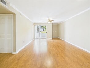 501 W 26th St in Austin, TX - Foto de edificio - Building Photo