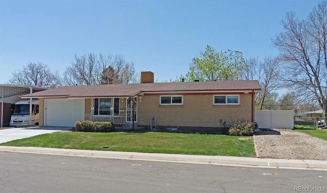 property at 3352 W Aksarben Ave