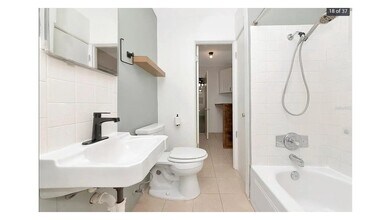 6412 47th Ave E, Unit 4 in Bradenton, FL - Building Photo - Building Photo