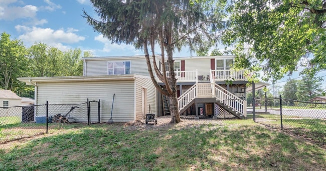 3185 Spring Rd in Carlisle, PA - Building Photo - Building Photo