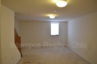 6500 Crab Apple Dr in Canal Winchester, OH - Building Photo