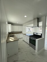 6647 Val Verde Ave, Unit Whole house in Buena Park, CA - Building Photo - Building Photo