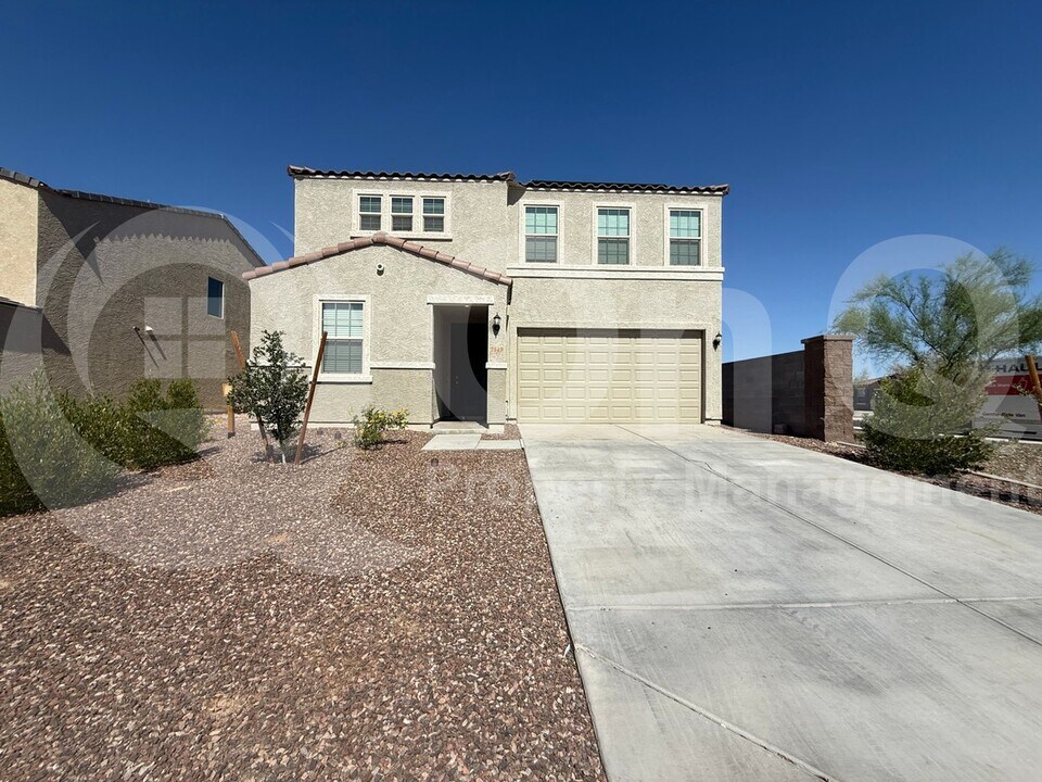 7549 N 125th Dr in Glendale, AZ - Foto de edificio