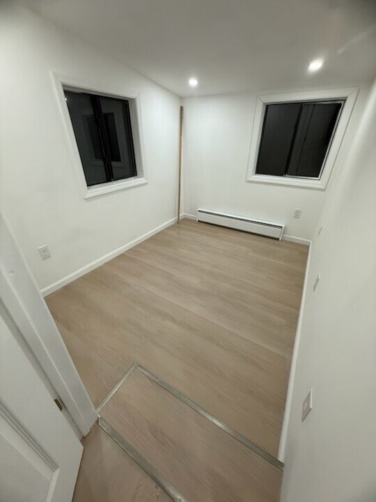 14 Woodland Cir S in Monroe, NY - Foto de edificio