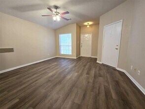 4919 Siros Isle Ct in Spring, TX - Building Photo - Building Photo