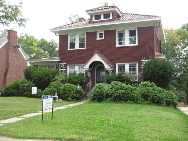 property at 21 Vernon Dr