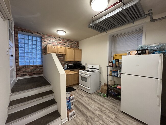 4621 N Rockwell St, Unit G in Chicago, IL - Foto de edificio - Building Photo