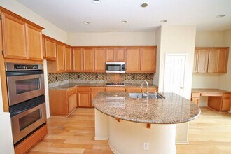 31904 Manzanita Ln in Lake Elsinore, CA - Building Photo - Building Photo